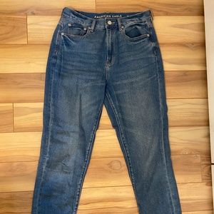 American Eagle Mom Jean
